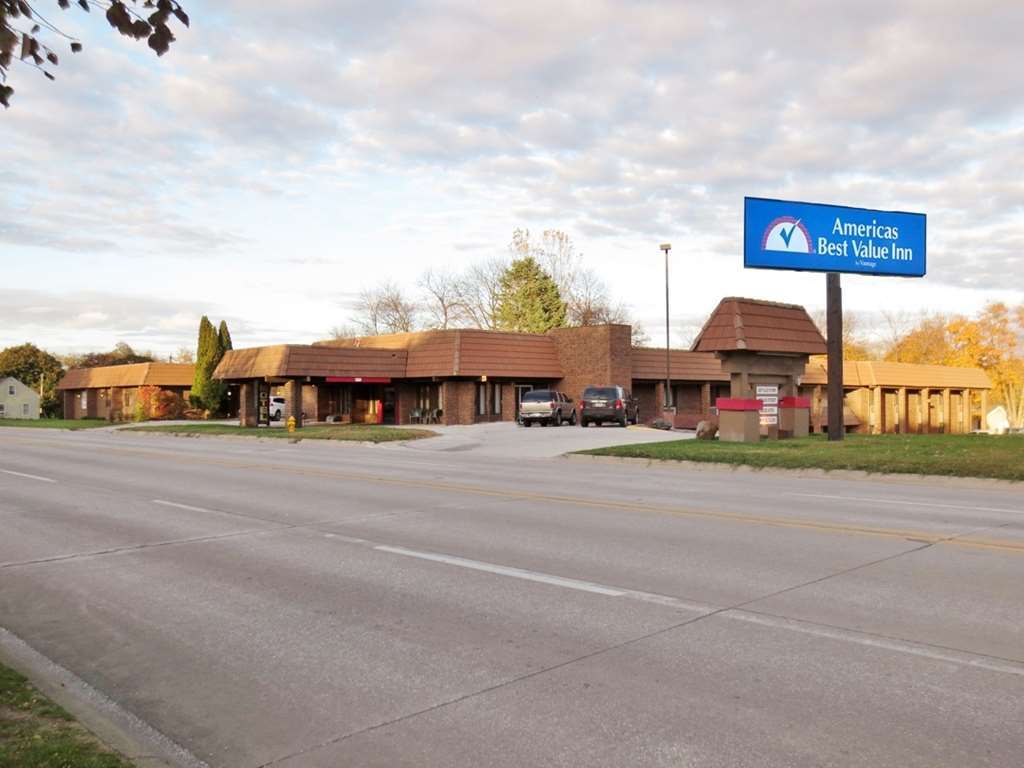 อเมริกัส เบสต์ แวลู อินน์ เวบส์เตอร์ ซิตี้ Webster City ภายนอก รูปภาพ